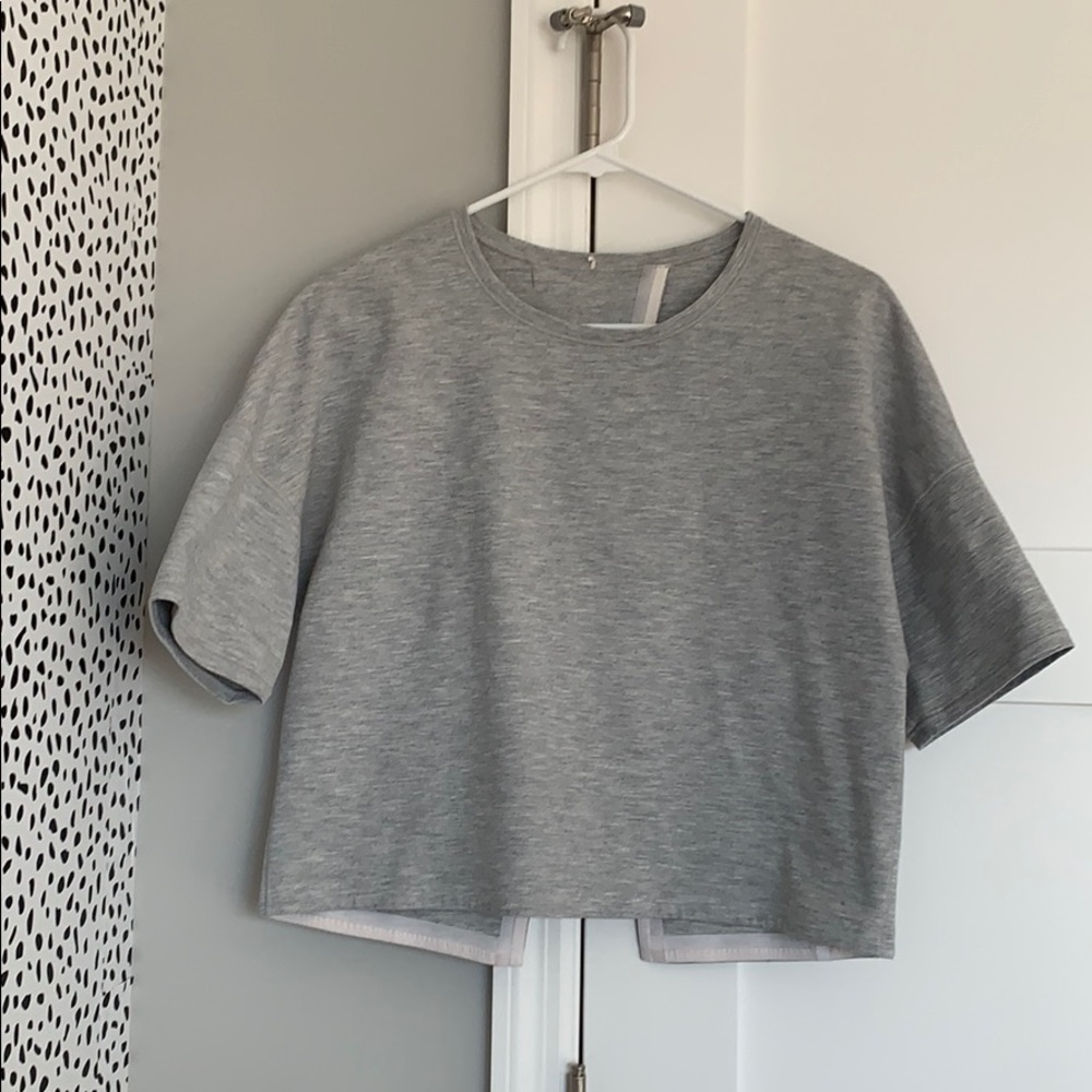 Lululemon Cropped boxy tee